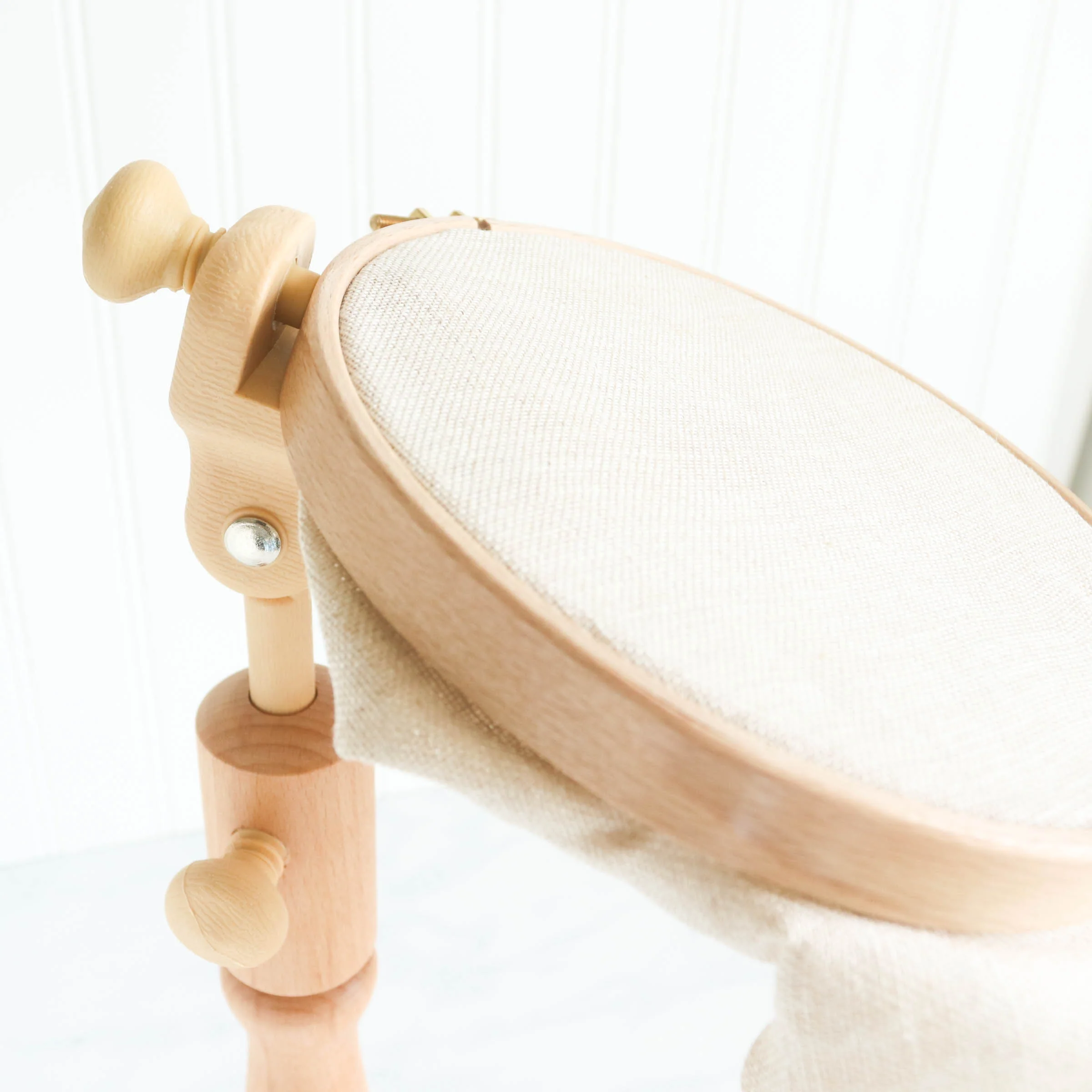 Adjustable Embroidery Hoop Seat Stand - Image 6