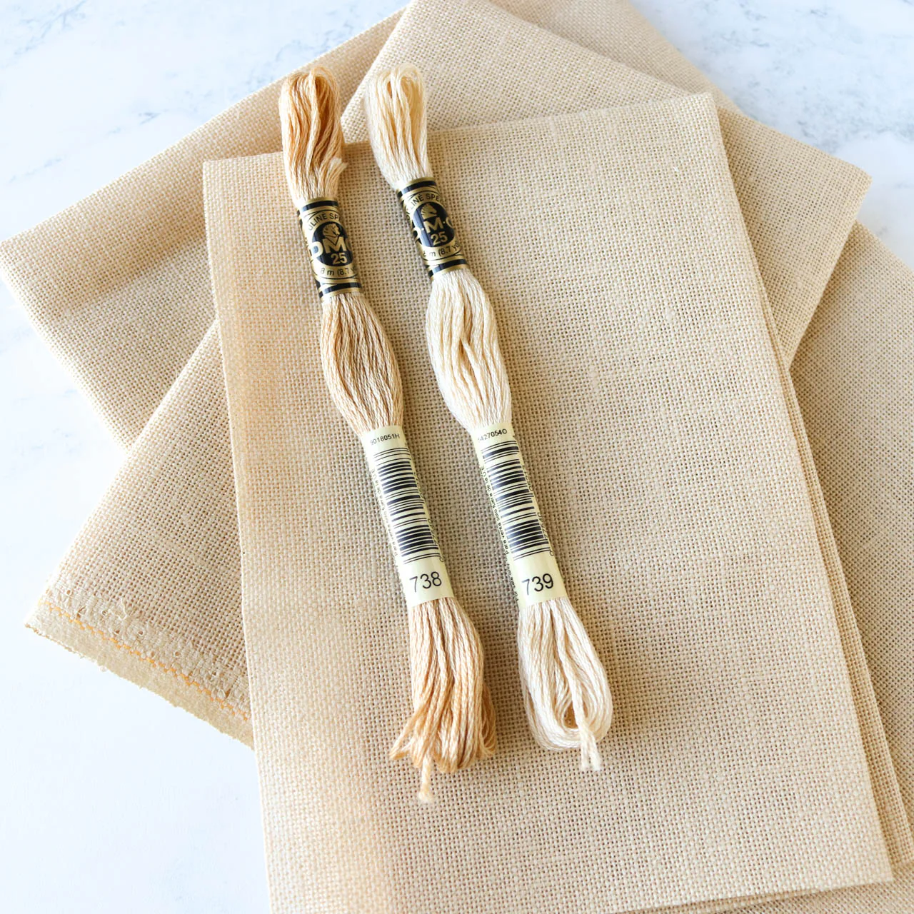 Antique Ivory Cashel Linen Fabric - 28 count - Image 4