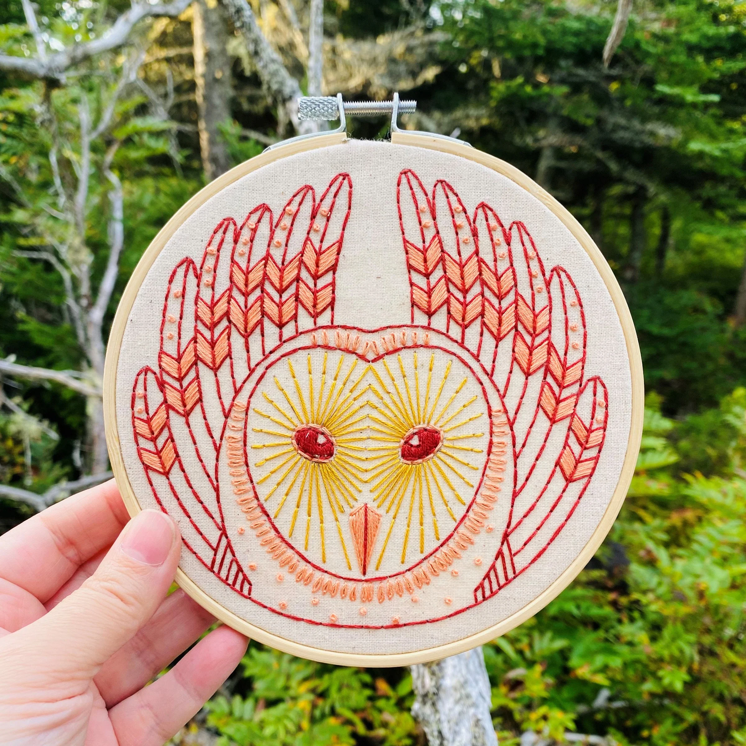 Barn Owl Hand Embroidery Kit - Image 2