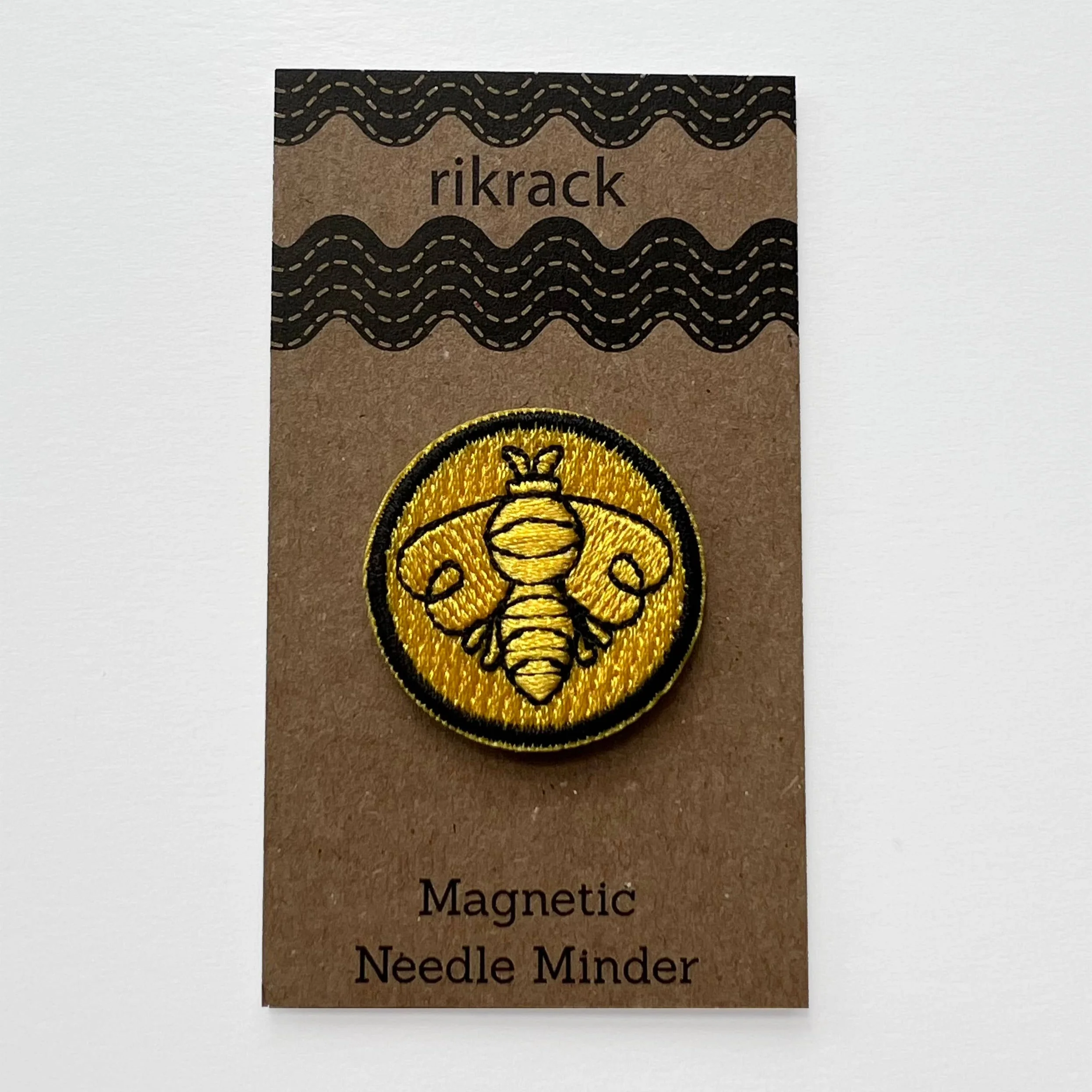 Embroidered Bee Needle Minder - Image 4