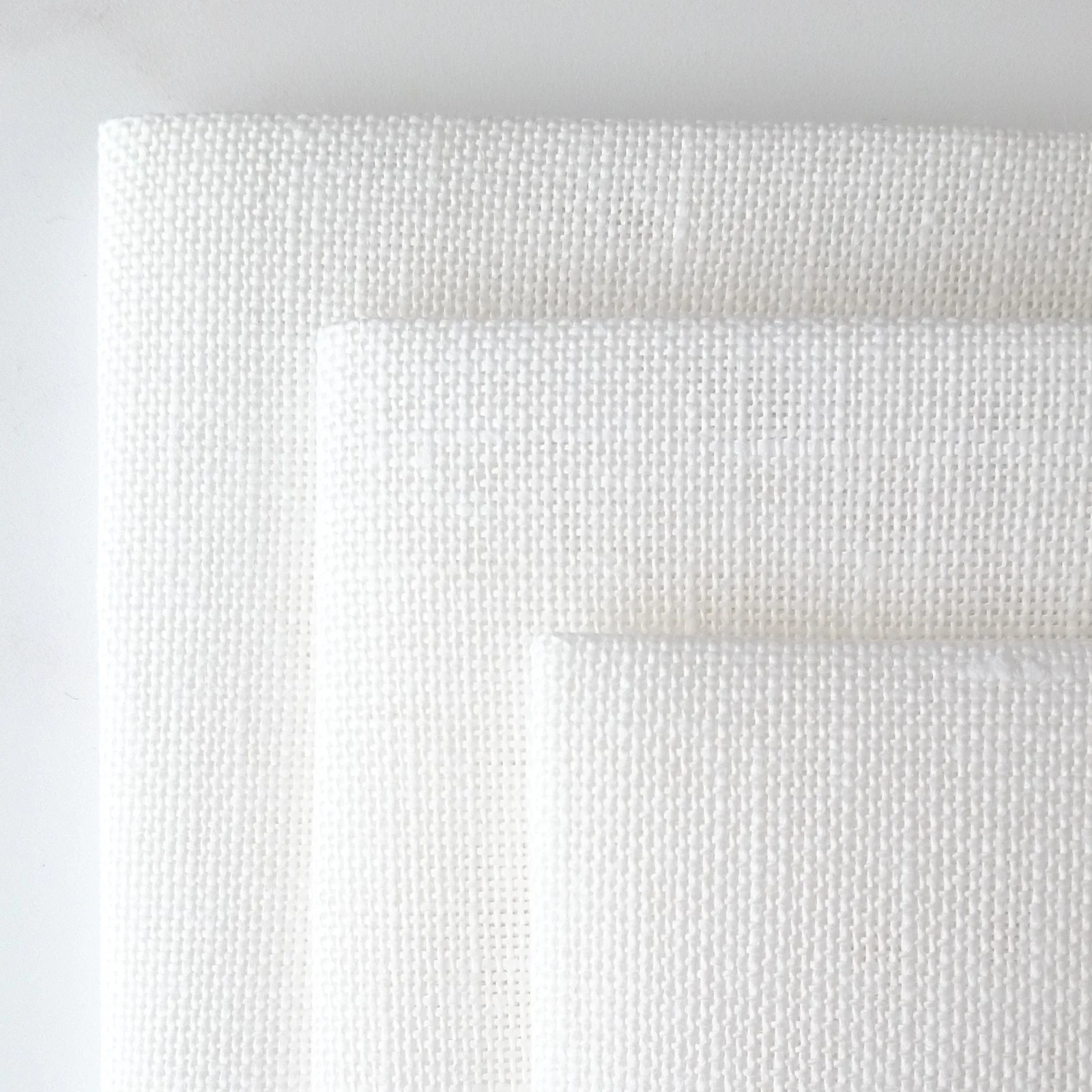 Belfast White Linen Fabric - 32 count - Image 2