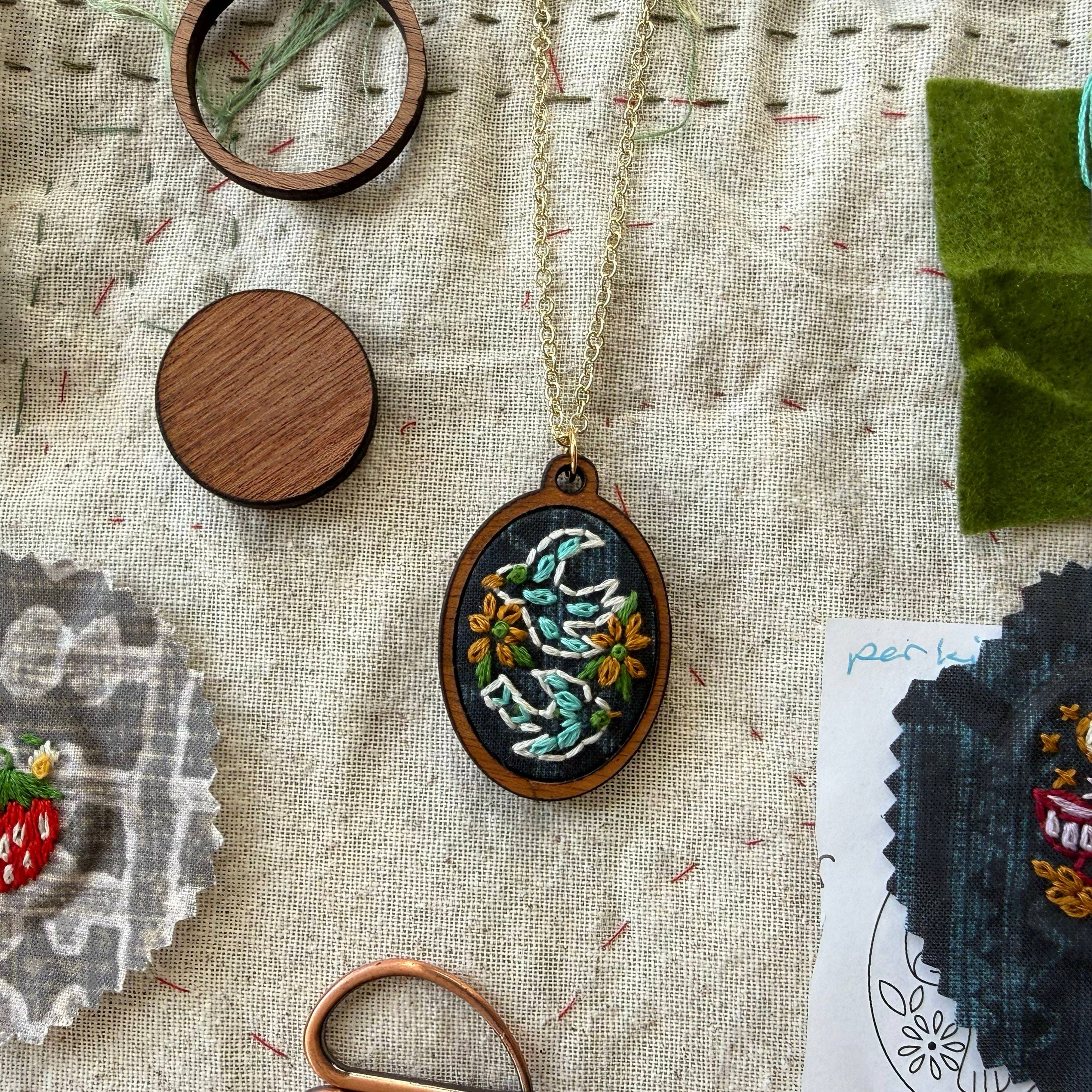 Hand Embroidery Necklace Kit - Birds - Image 5