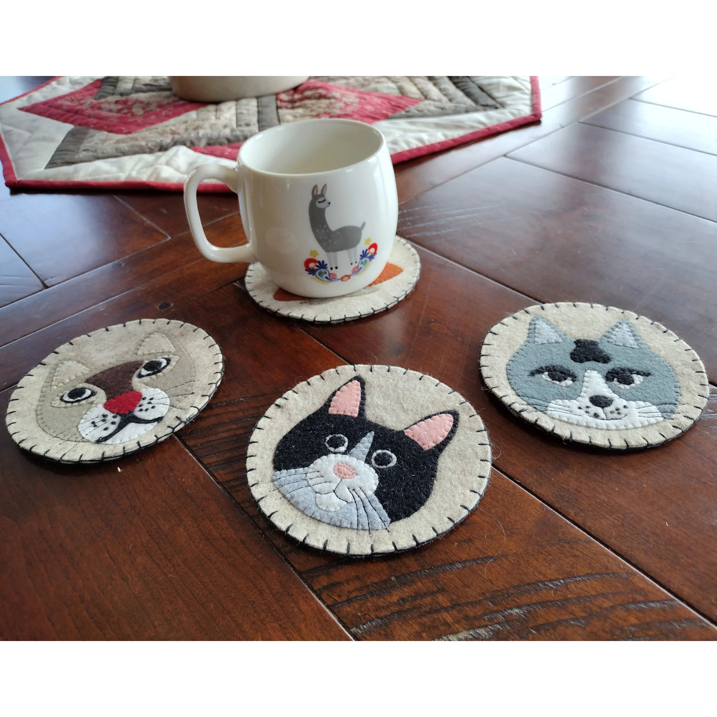 Cat Coaster Wool Felt Appliqué Kit - Image 4