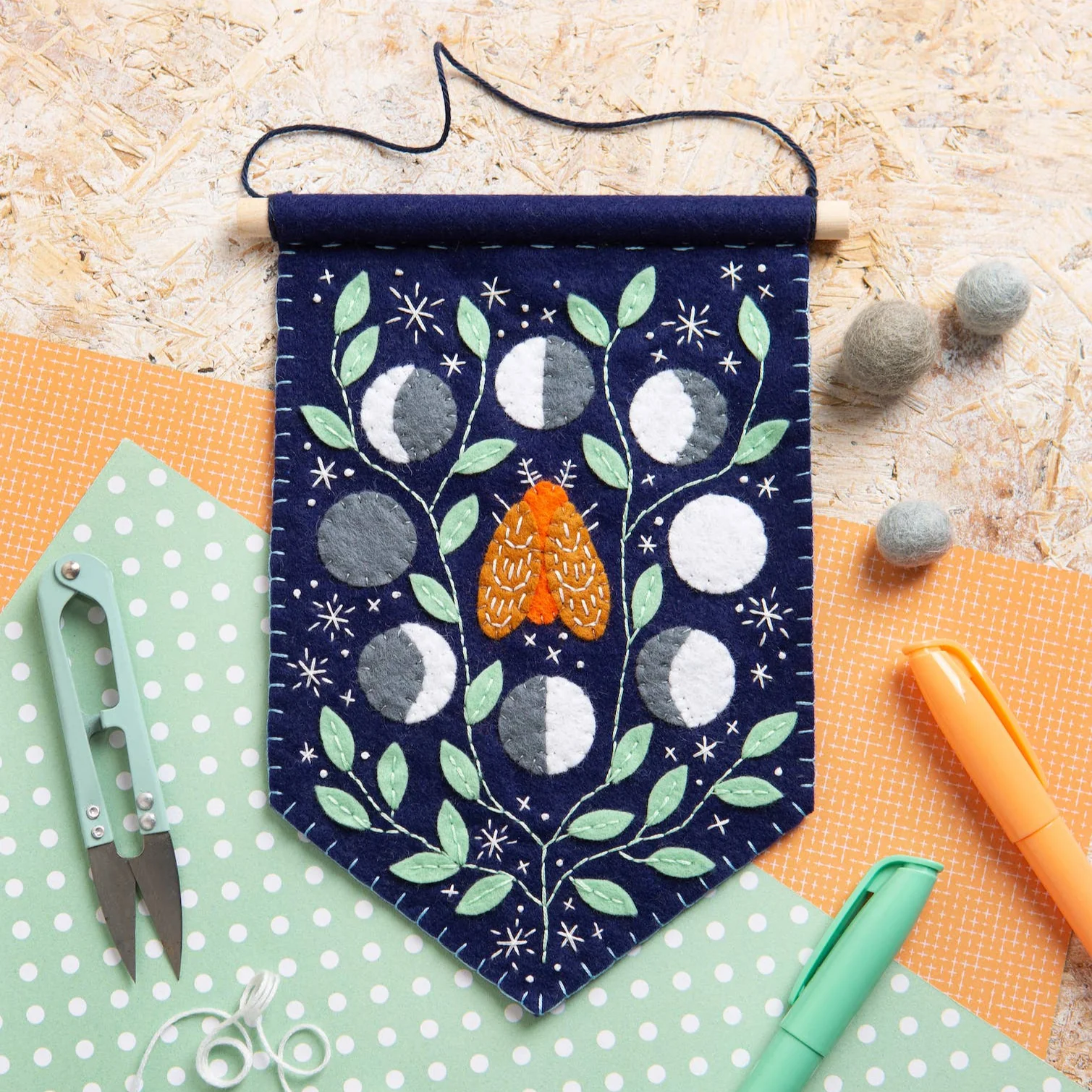 Celestial Pennant Felt Craft Kit - Image 2