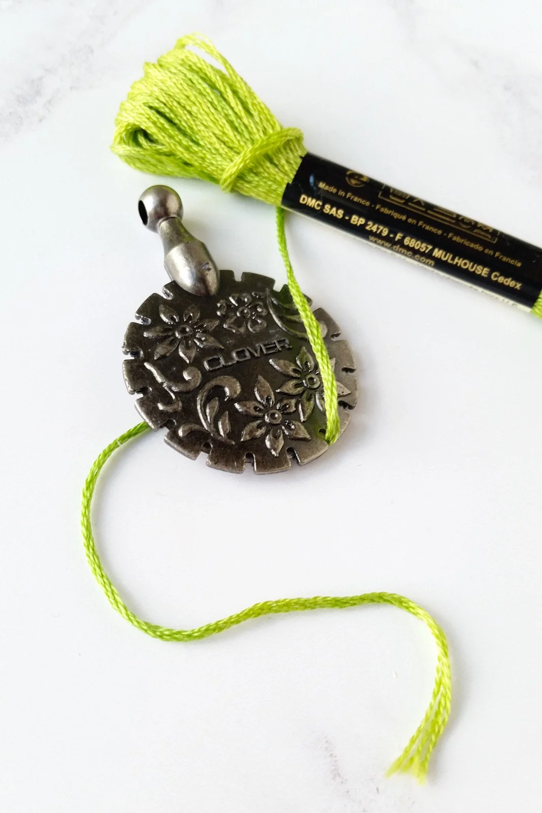 Clover thread cutter pendant - Image 5