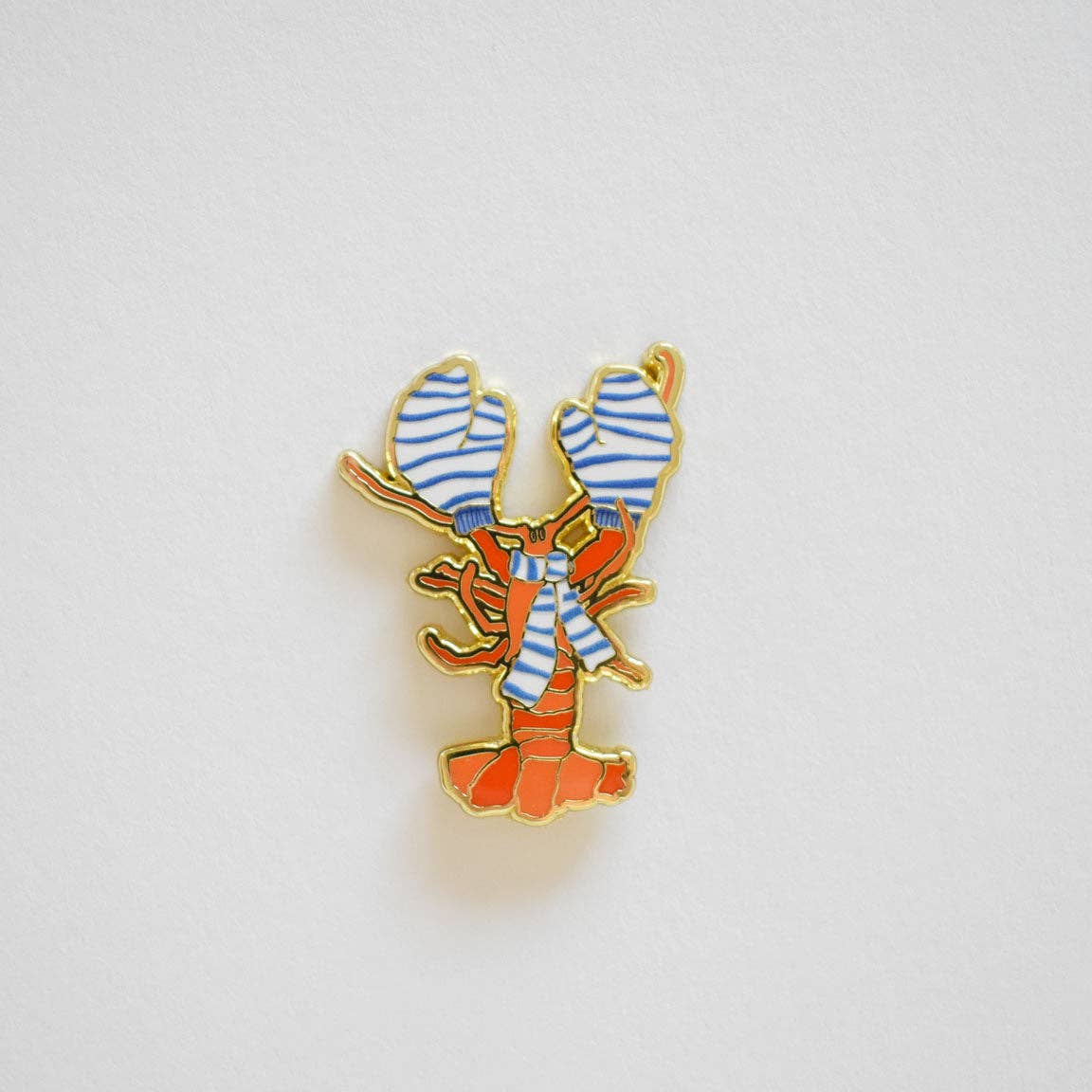 Cozy Lobster Needle Minder - Image 3
