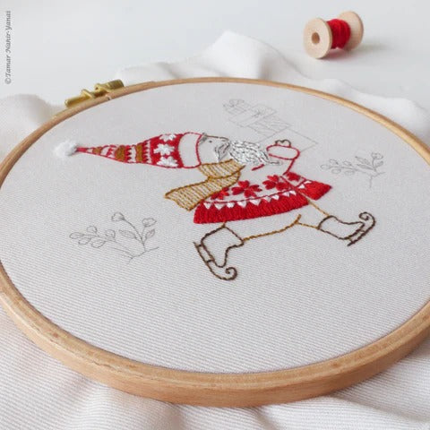 Dashing Santa Hand Embroidery Kit - Image 2