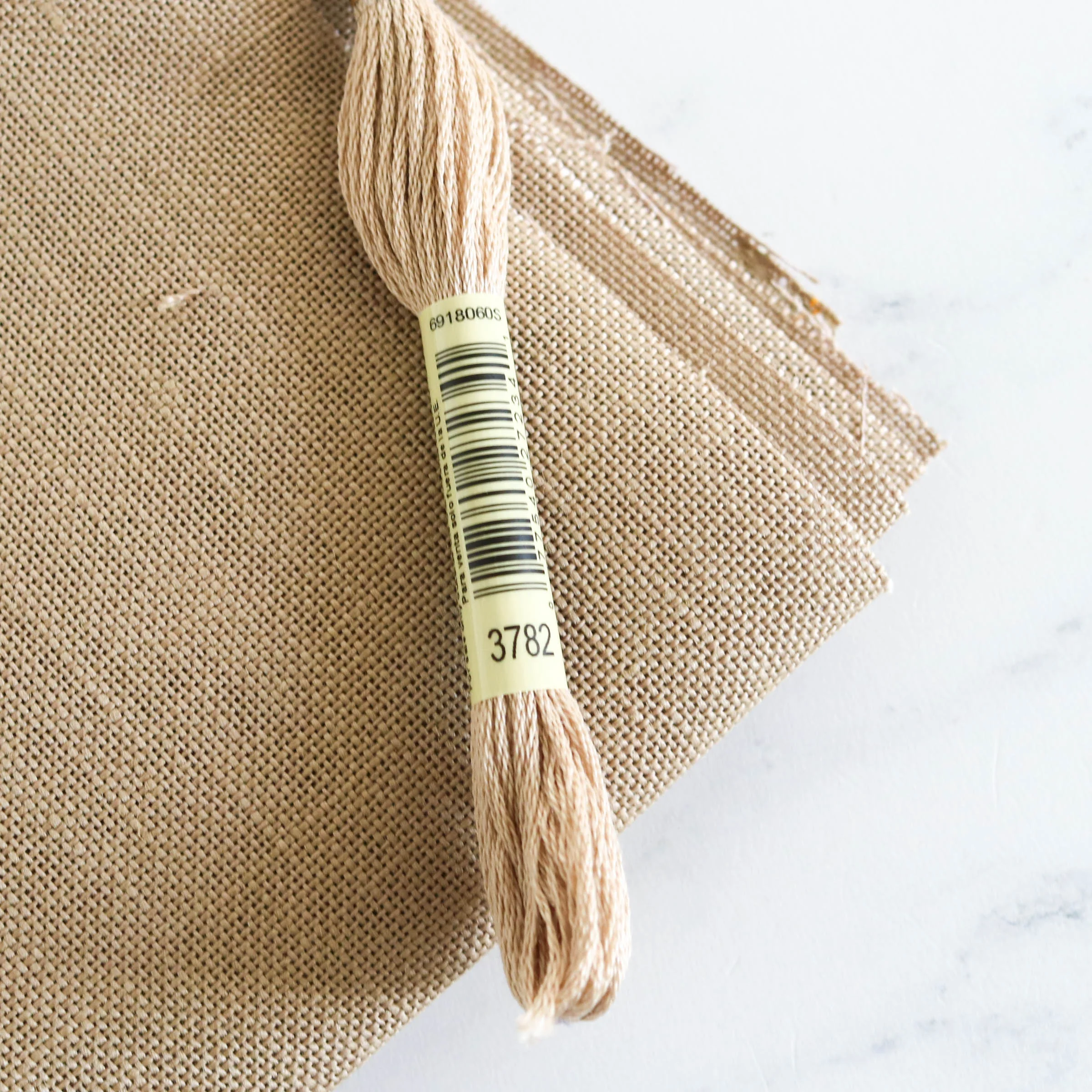28-count Cashel Linen Fabric - Dirty - Image 5