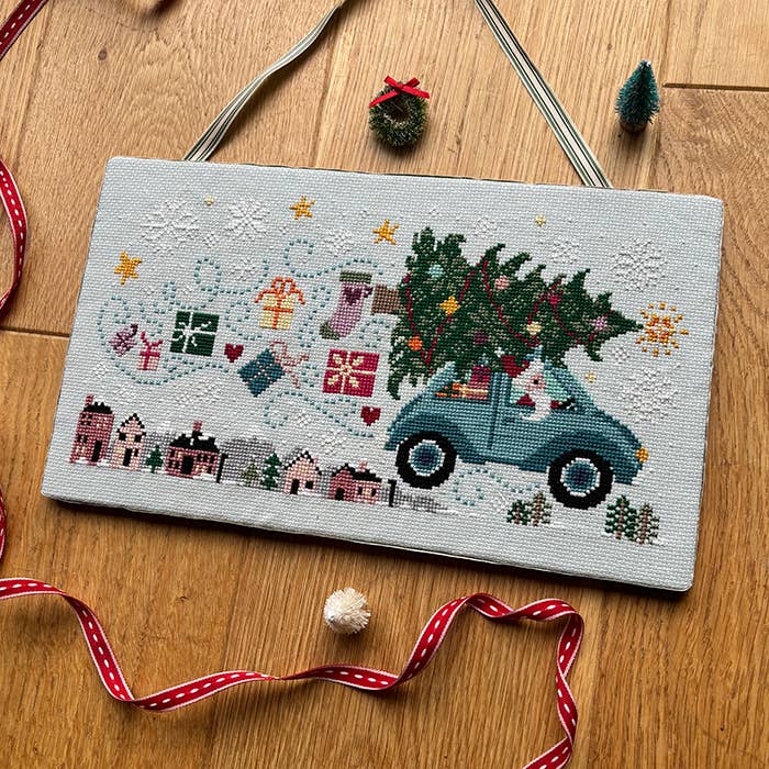 Driving Home For Christmas Cross Stitch Pattern
