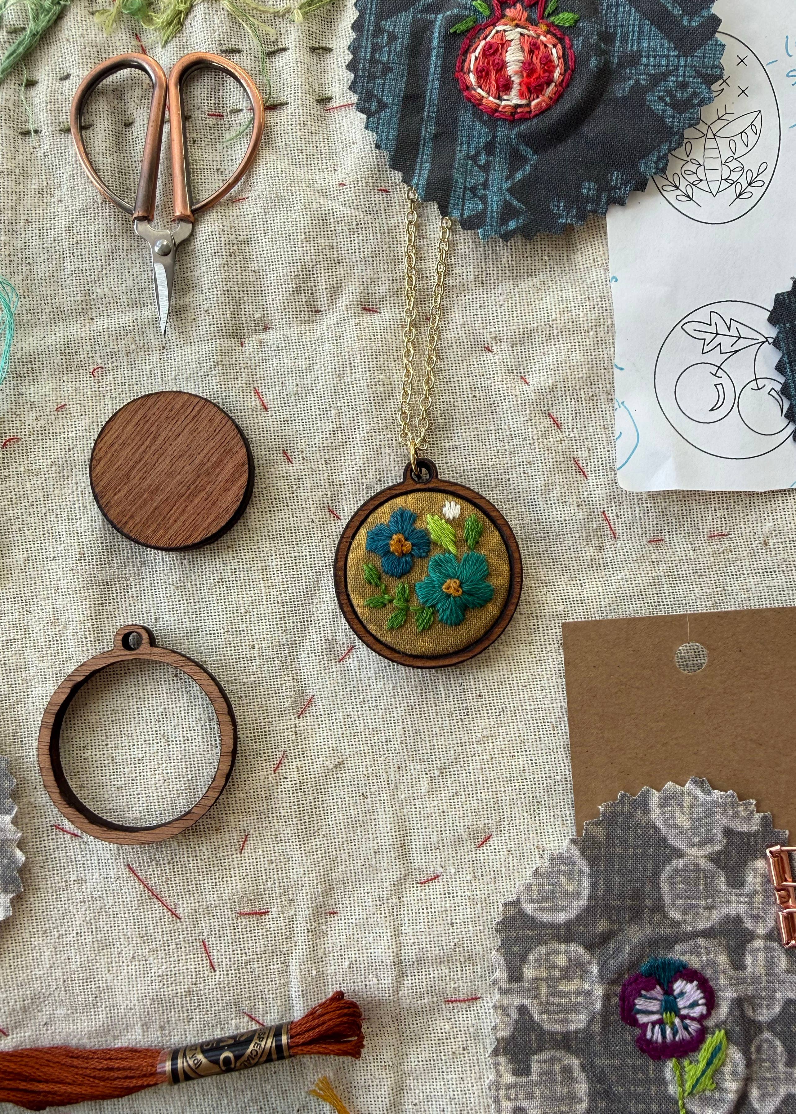 Hand Embroidery Necklace Kit - Round Flowers - Image 3