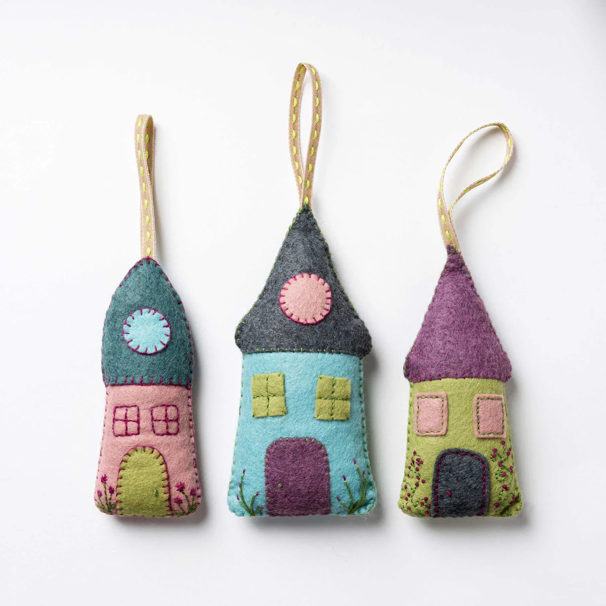 Hand Stitched Felt Craft Kit - Lavender Houses - Image 4