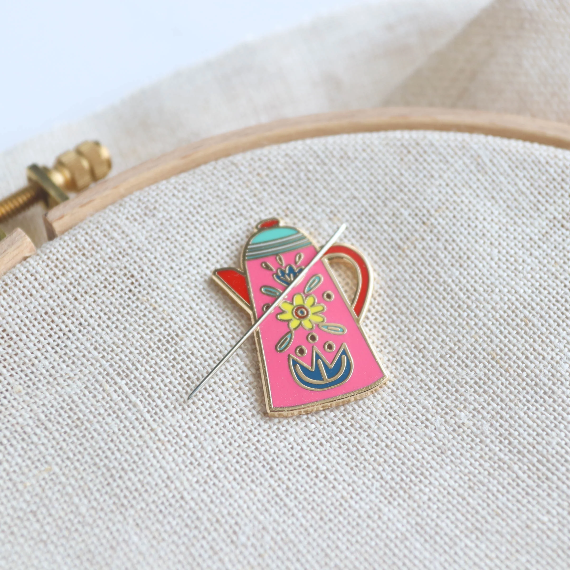 Pink Teapot Magnetic Needle Minder - Image 3