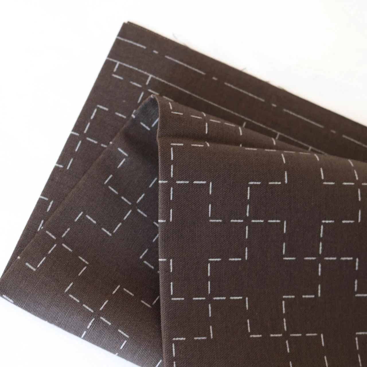 Hidamari Preprinted Sashiko Cloth - Juji-tsunagi (Linked Crosses) - Image 4