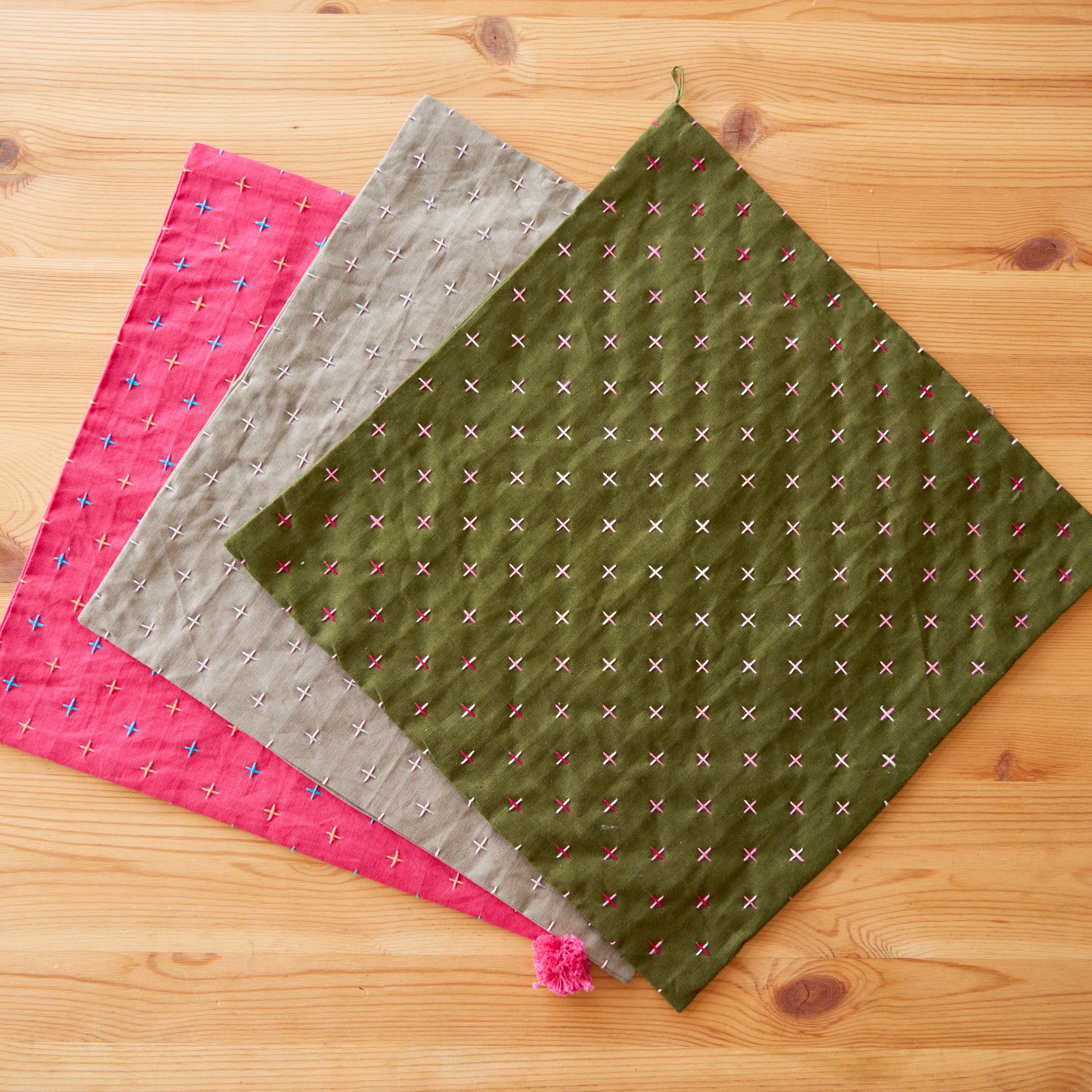 Hidamari Preprinted Sashiko Cloth - Kasuri (Crosses) - Image 3