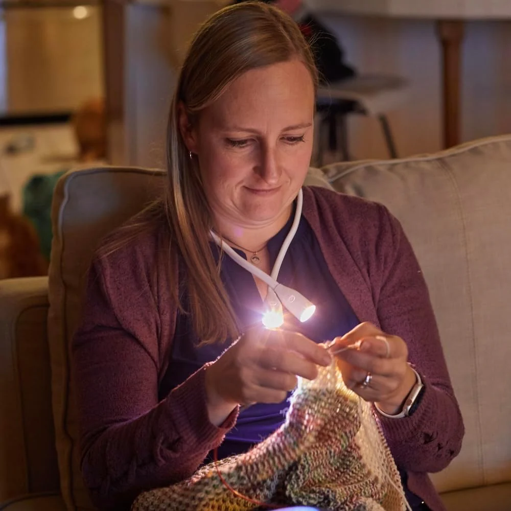 Lumos Knitting and Stitching Light - Image 4