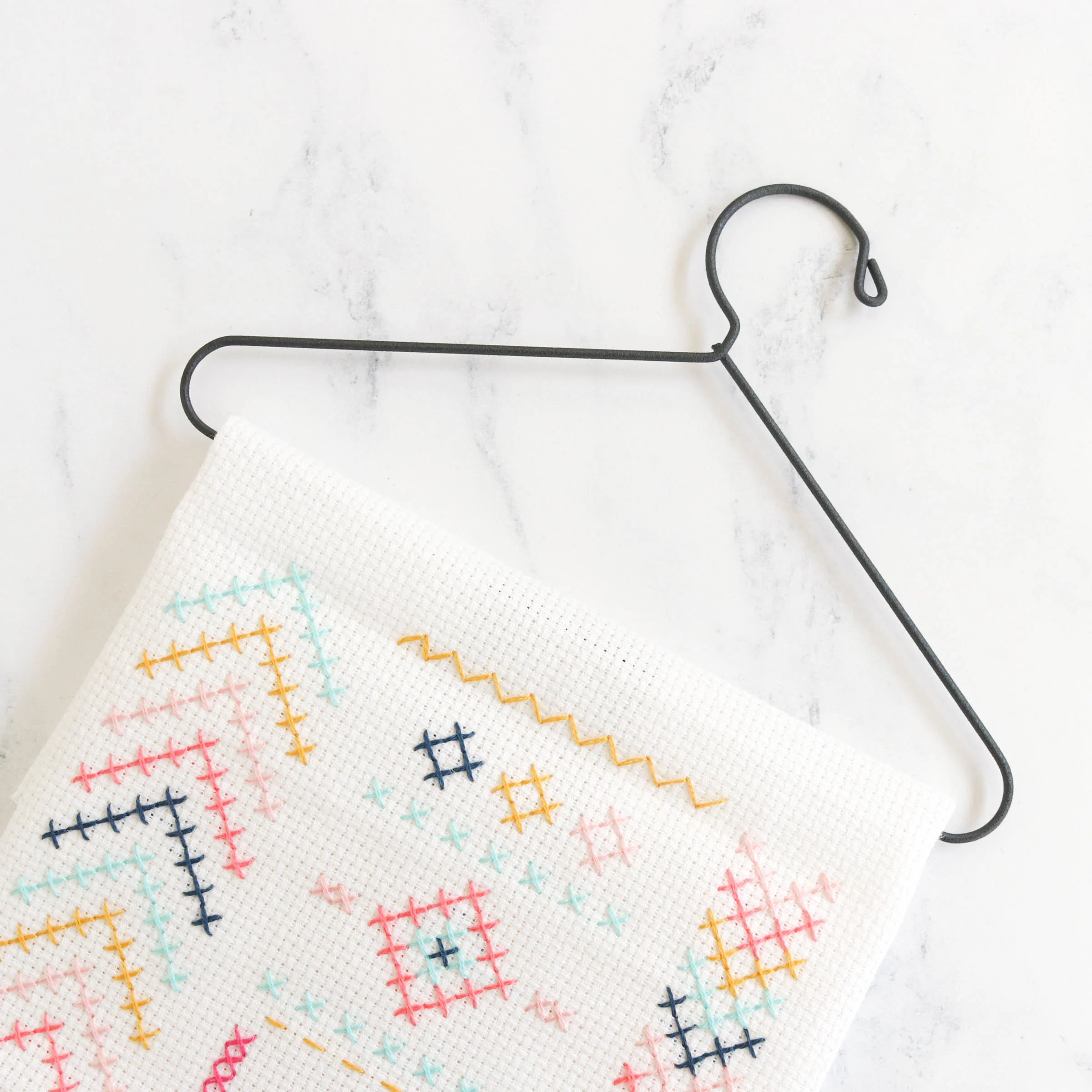 Metal Needlework Hanger with Hook Top - Image 3