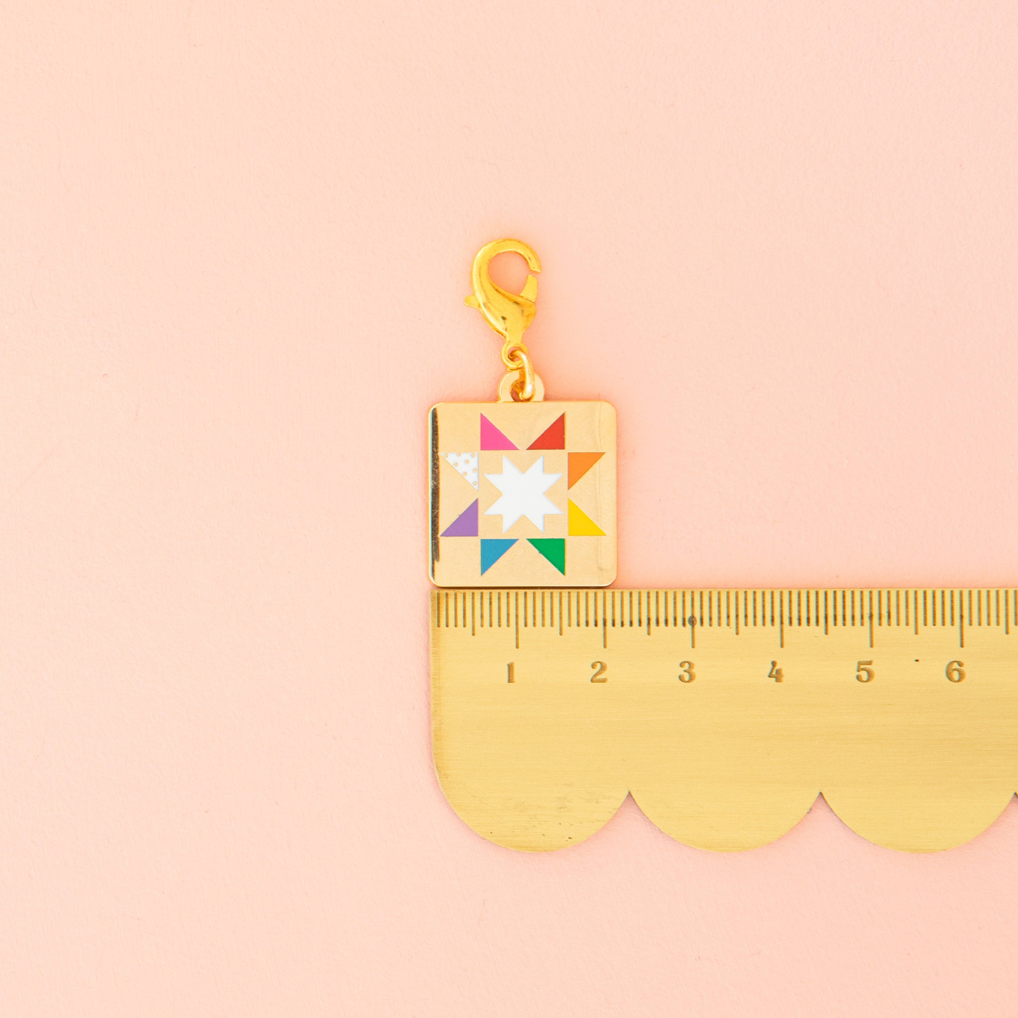 Quilt Star Removable Zipper Charm - Image 3