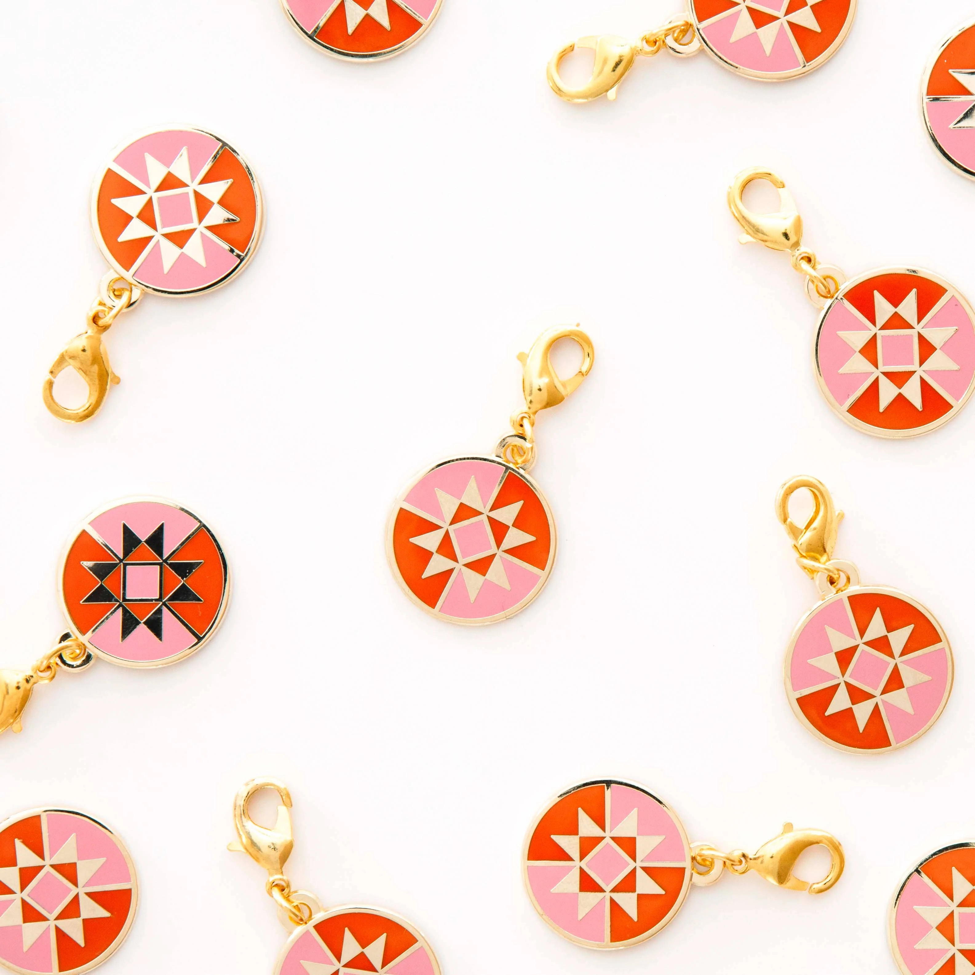 Round Quilt Star Removable Zipper Charm - Image 2