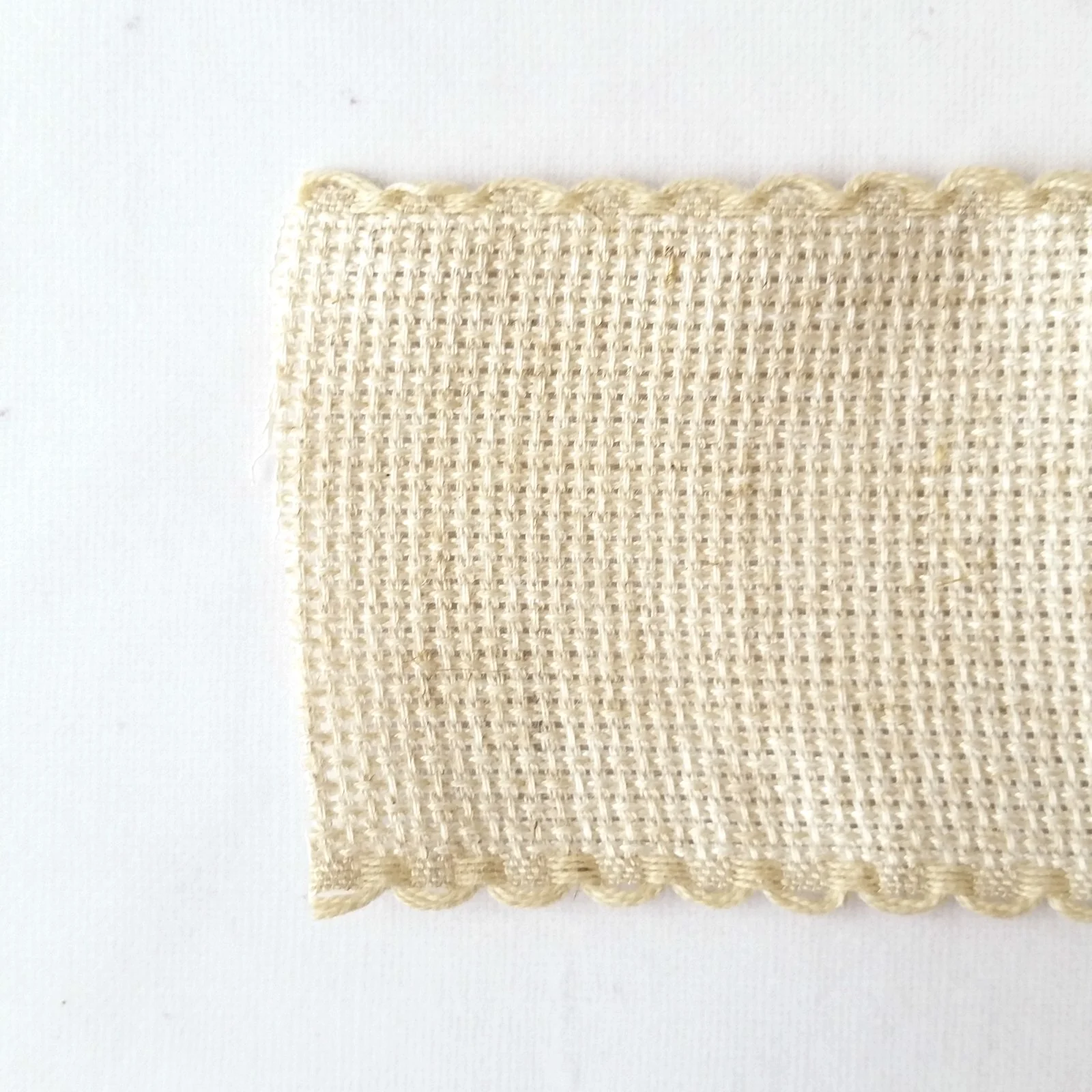Scallop Edged Natural Aida Stitching Band - 2 inches - Image 3