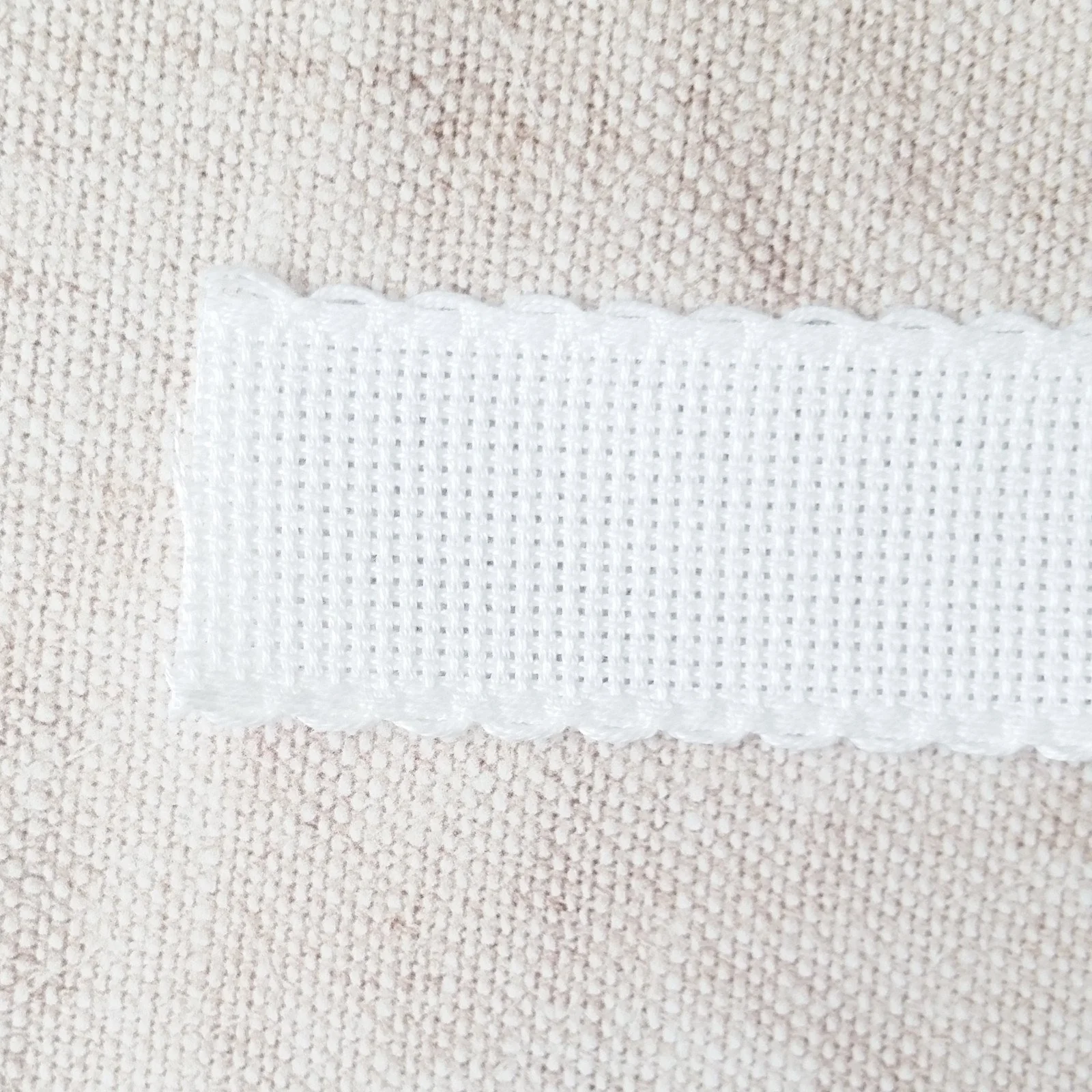 Scallop Edged White Aida Stitching Band - 1-3/16 Inch - Image 3