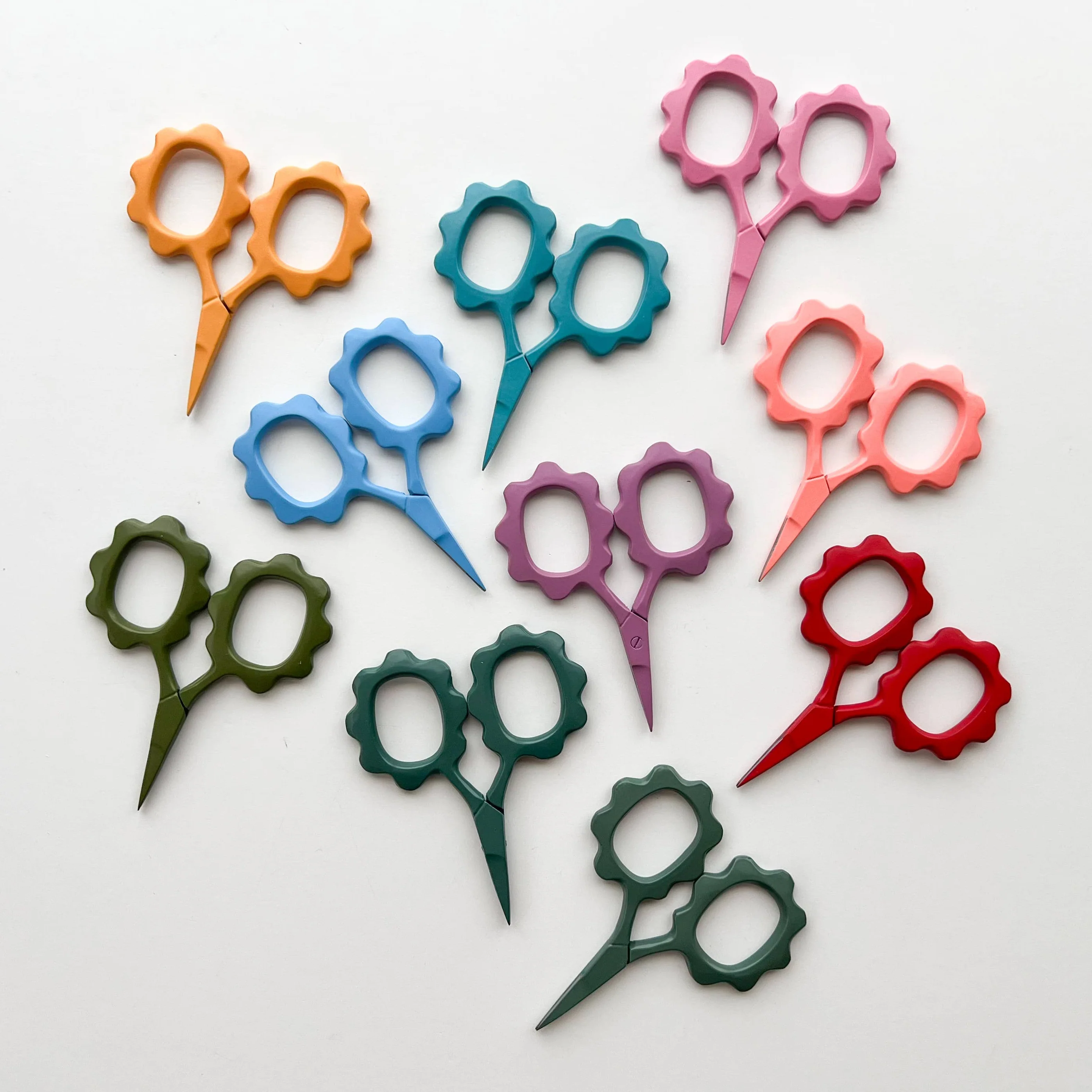 Small Flower Embroidery Scissors - Image 5