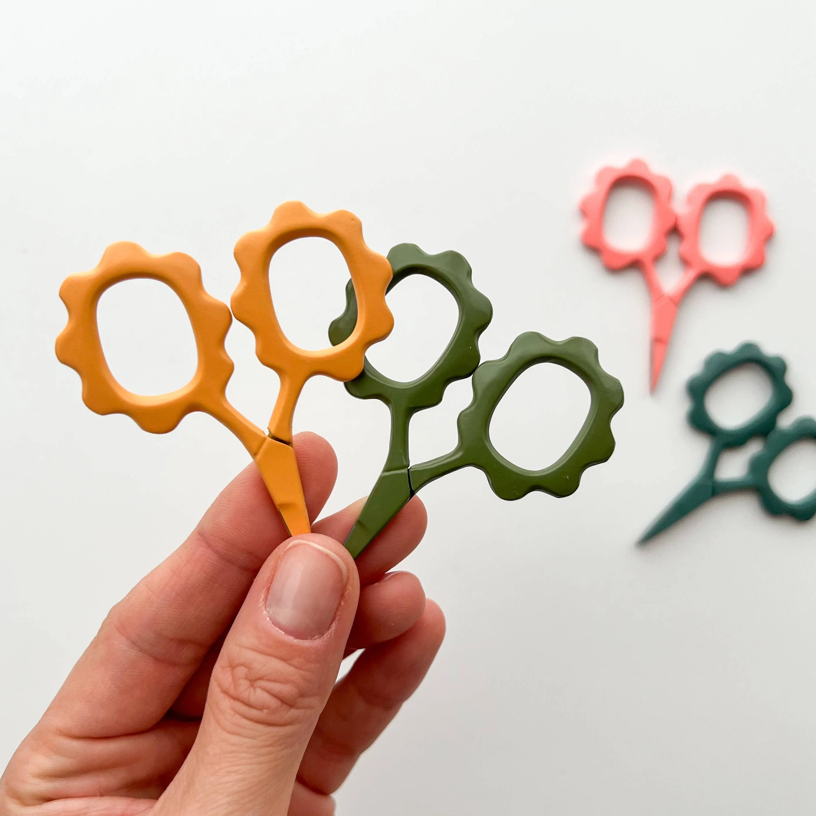 Small Flower Embroidery Scissors - Image 9