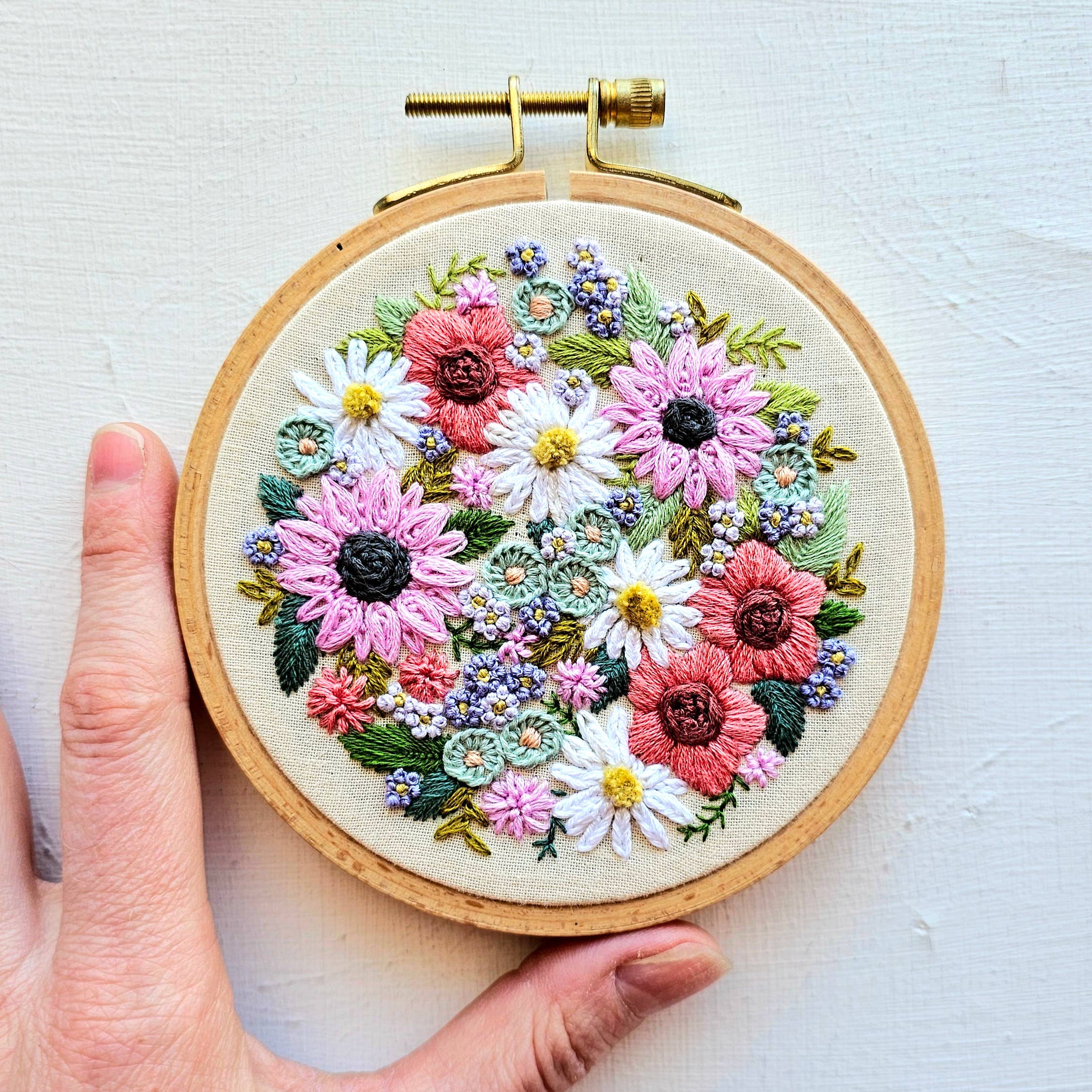 Wildflower Sampler Hand Embroidery Craft Kit - Image 6